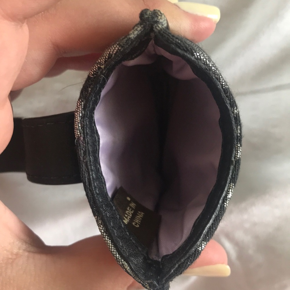 Coach pouch - Picture 3 of 3